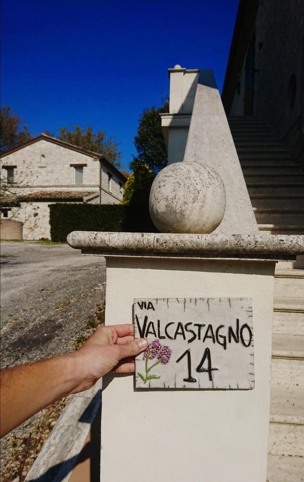 Valcastagno Relais & Residence Sirolo Exterior foto