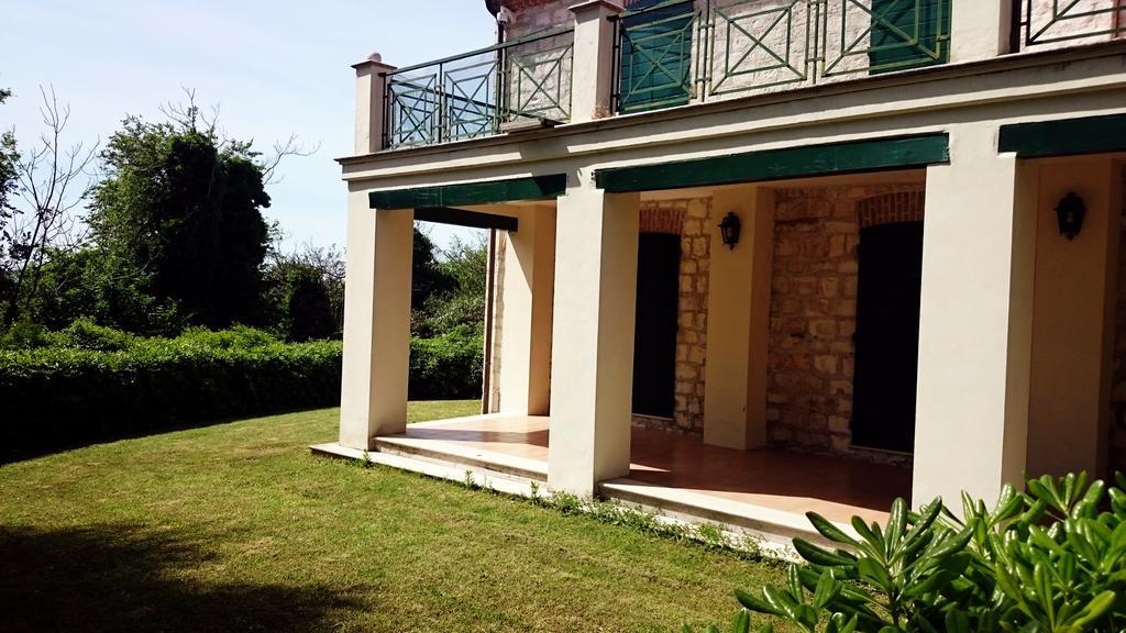 Valcastagno Relais & Residence Sirolo Exterior foto
